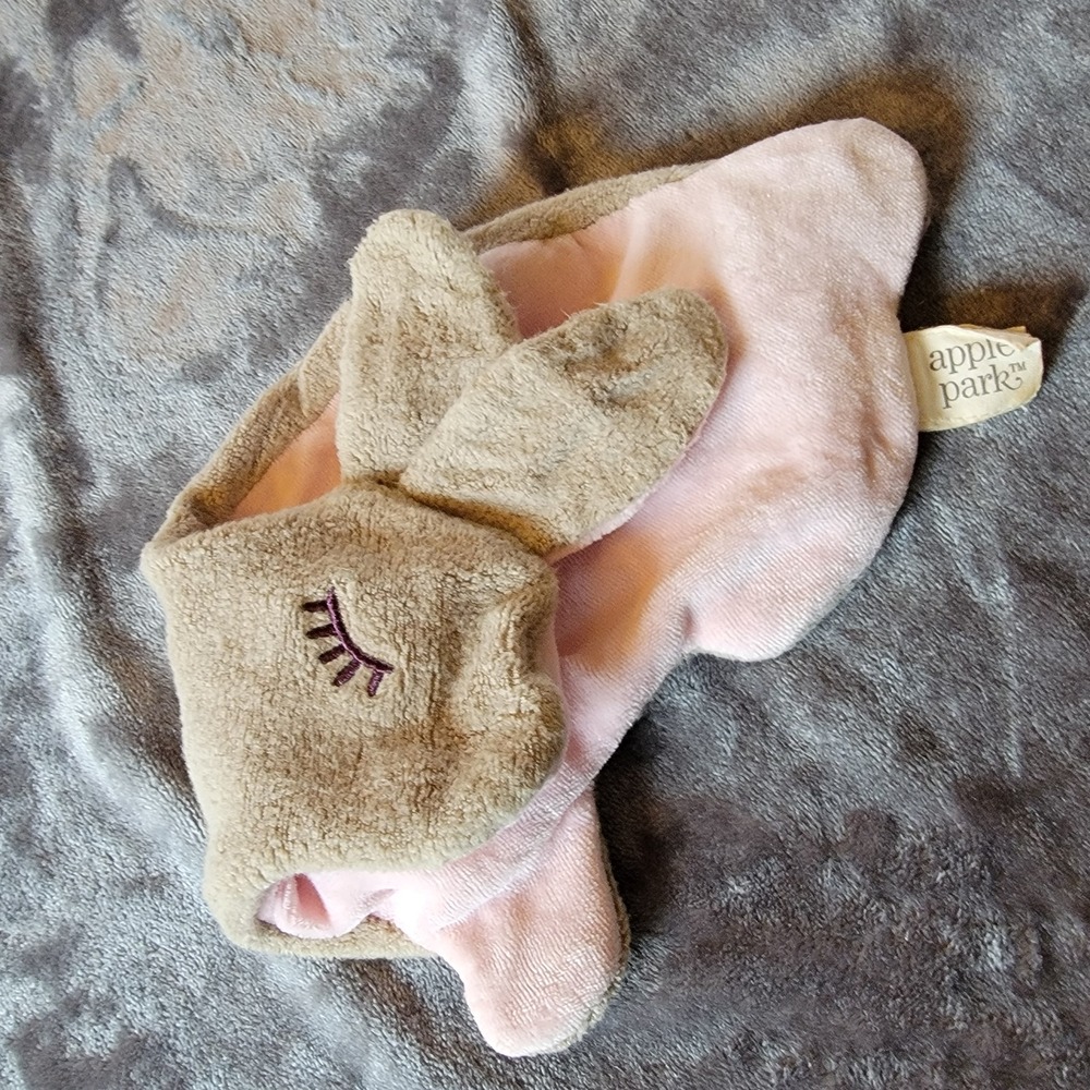 Apple Park Bunny Lovey Baby OS Tan Pink Excellent Cotton Krinkle Toy M869